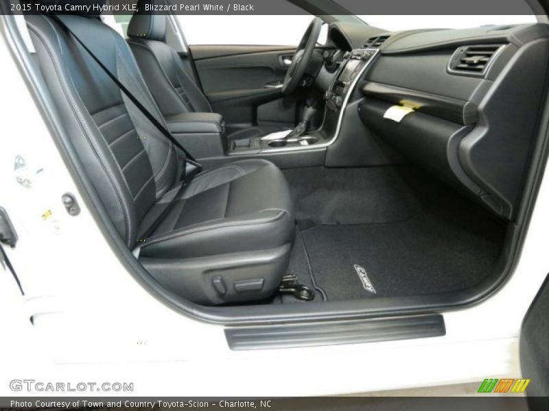 Blizzard Pearl White / Black 2015 Toyota Camry Hybrid XLE