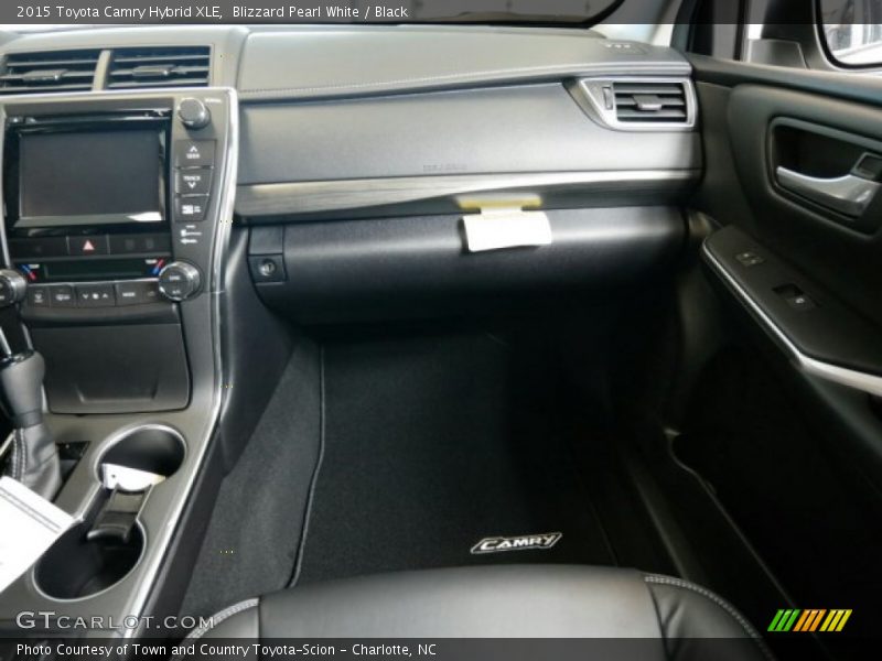 Blizzard Pearl White / Black 2015 Toyota Camry Hybrid XLE