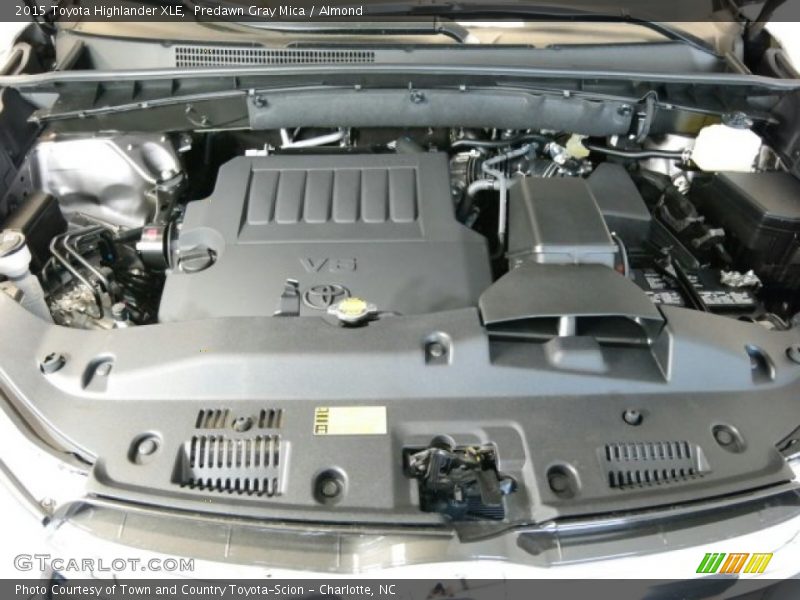Predawn Gray Mica / Almond 2015 Toyota Highlander XLE