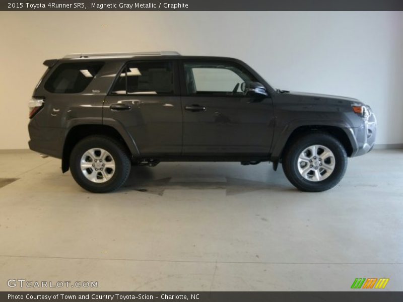 Magnetic Gray Metallic / Graphite 2015 Toyota 4Runner SR5