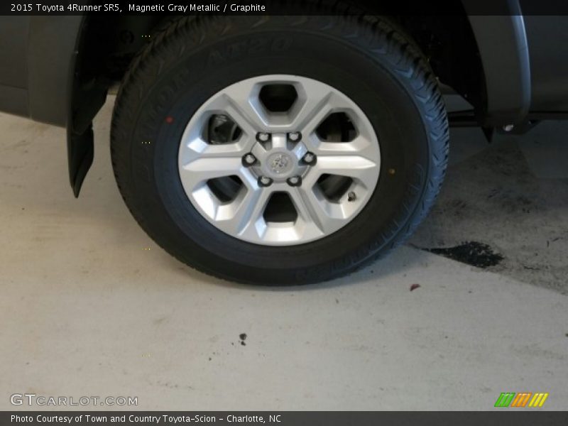 Magnetic Gray Metallic / Graphite 2015 Toyota 4Runner SR5