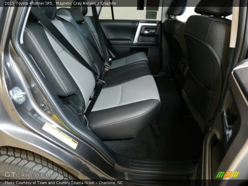 Magnetic Gray Metallic / Graphite 2015 Toyota 4Runner SR5