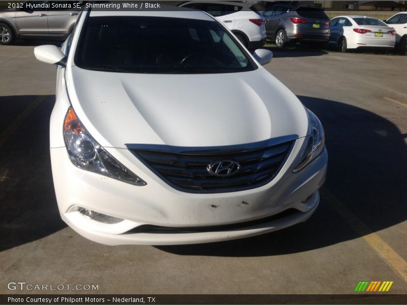 Shimmering White / Black 2012 Hyundai Sonata SE