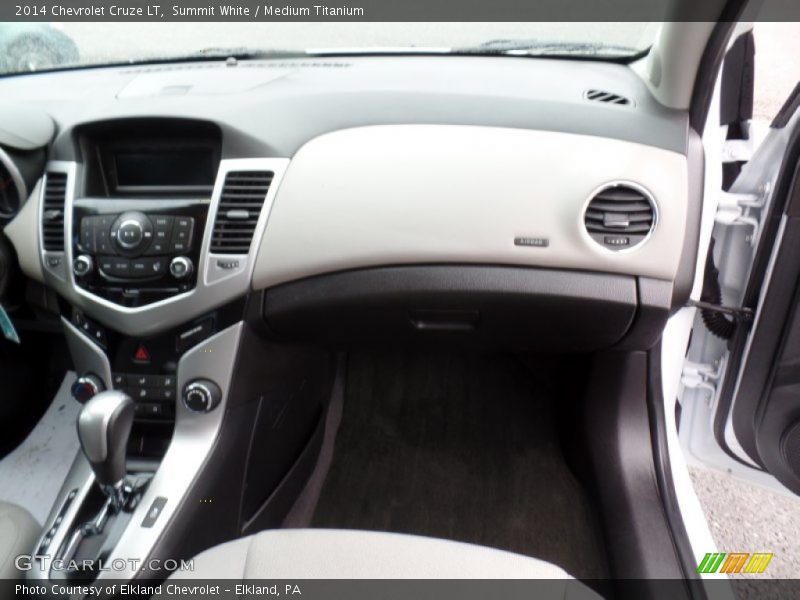 Summit White / Medium Titanium 2014 Chevrolet Cruze LT
