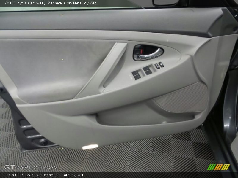 Magnetic Gray Metallic / Ash 2011 Toyota Camry LE