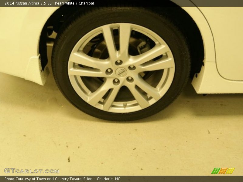 Pearl White / Charcoal 2014 Nissan Altima 3.5 SL