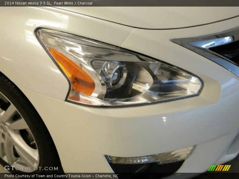 Pearl White / Charcoal 2014 Nissan Altima 3.5 SL