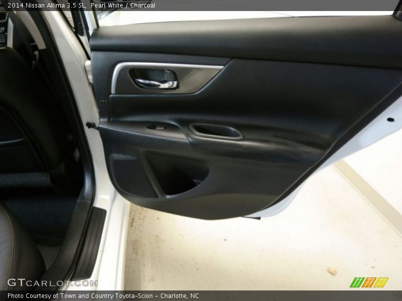 Pearl White / Charcoal 2014 Nissan Altima 3.5 SL