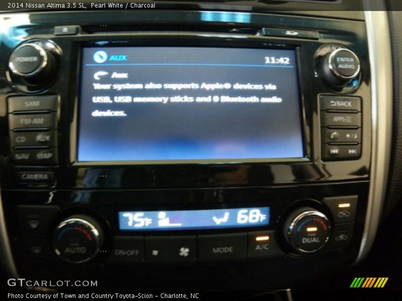 Pearl White / Charcoal 2014 Nissan Altima 3.5 SL