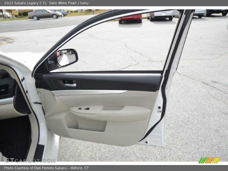 Satin White Pearl / Ivory 2013 Subaru Legacy 2.5i