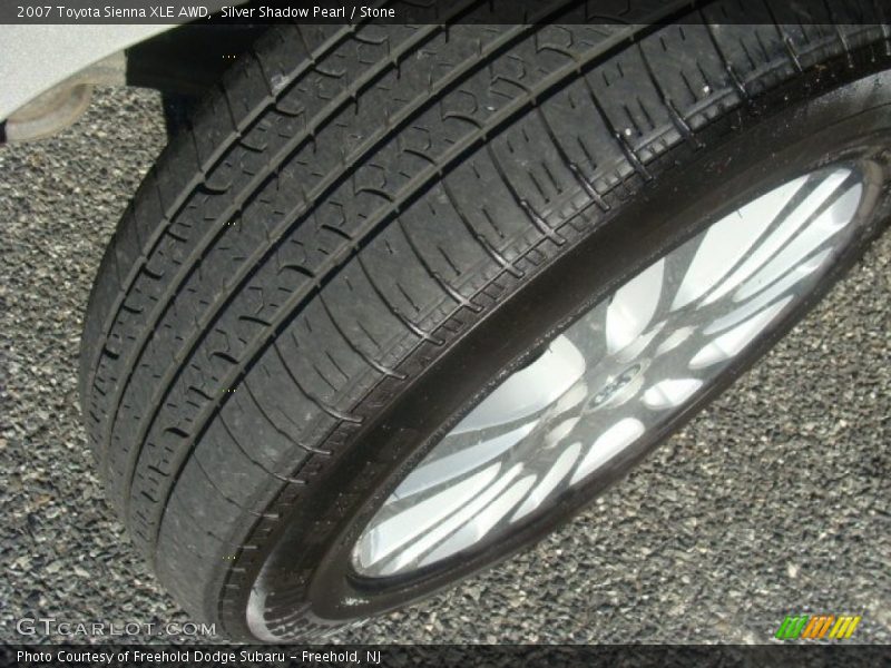 Silver Shadow Pearl / Stone 2007 Toyota Sienna XLE AWD