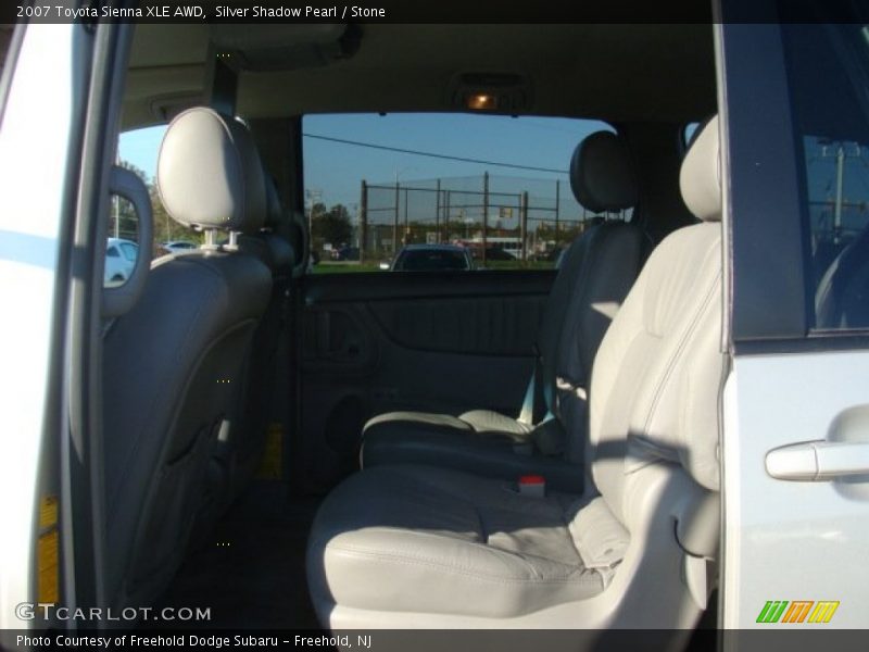 Silver Shadow Pearl / Stone 2007 Toyota Sienna XLE AWD