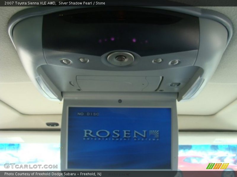 Silver Shadow Pearl / Stone 2007 Toyota Sienna XLE AWD