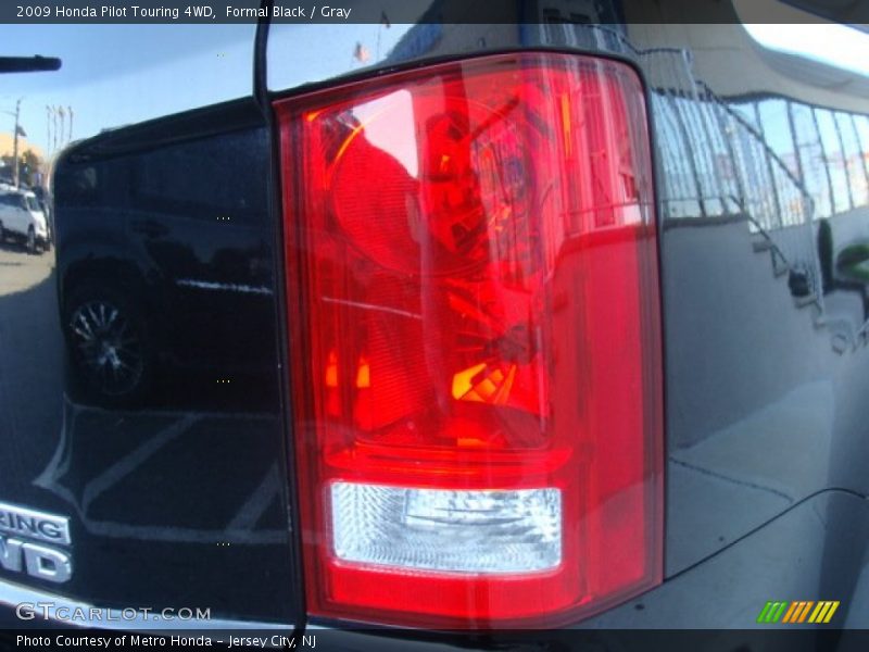 Formal Black / Gray 2009 Honda Pilot Touring 4WD