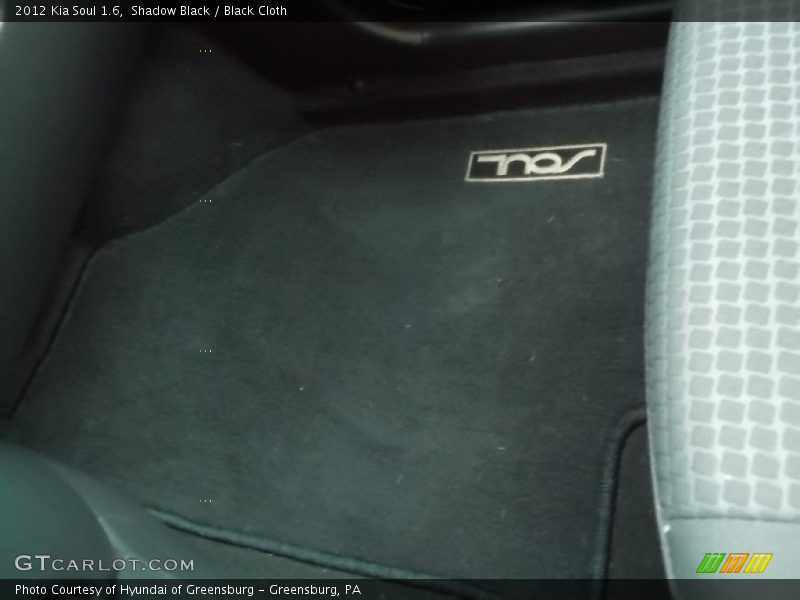Shadow Black / Black Cloth 2012 Kia Soul 1.6