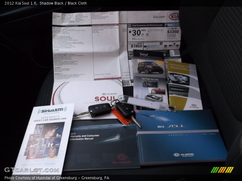 Shadow Black / Black Cloth 2012 Kia Soul 1.6