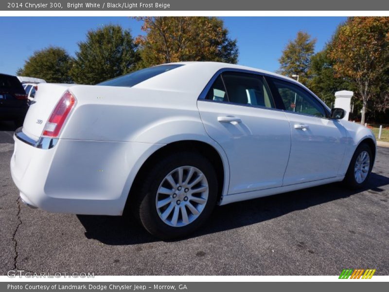 Bright White / Black/Light Frost Beige 2014 Chrysler 300