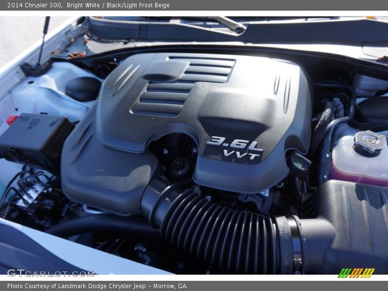 Bright White / Black/Light Frost Beige 2014 Chrysler 300