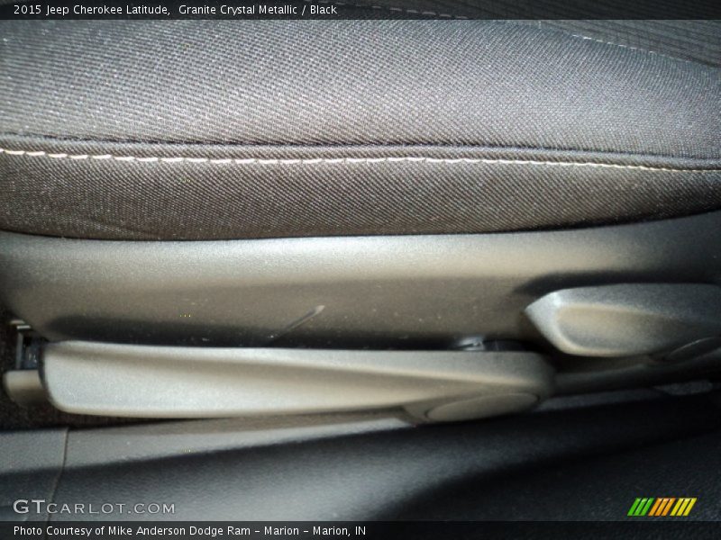 Granite Crystal Metallic / Black 2015 Jeep Cherokee Latitude