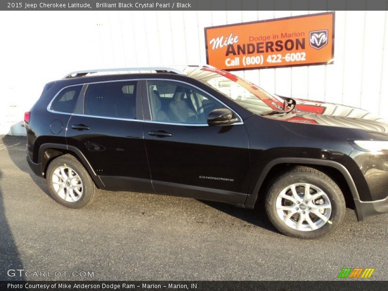 Brilliant Black Crystal Pearl / Black 2015 Jeep Cherokee Latitude