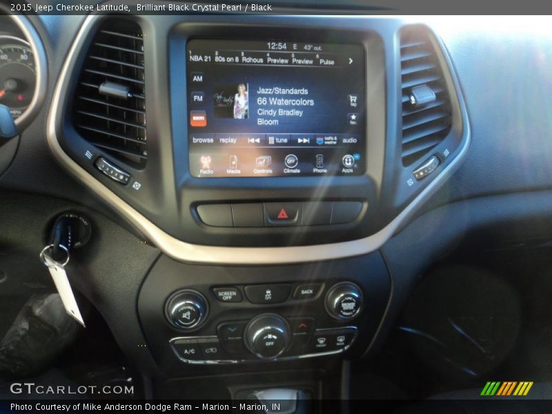 Brilliant Black Crystal Pearl / Black 2015 Jeep Cherokee Latitude