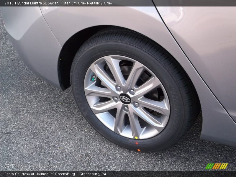 Titanium Gray Metallic / Gray 2015 Hyundai Elantra SE Sedan