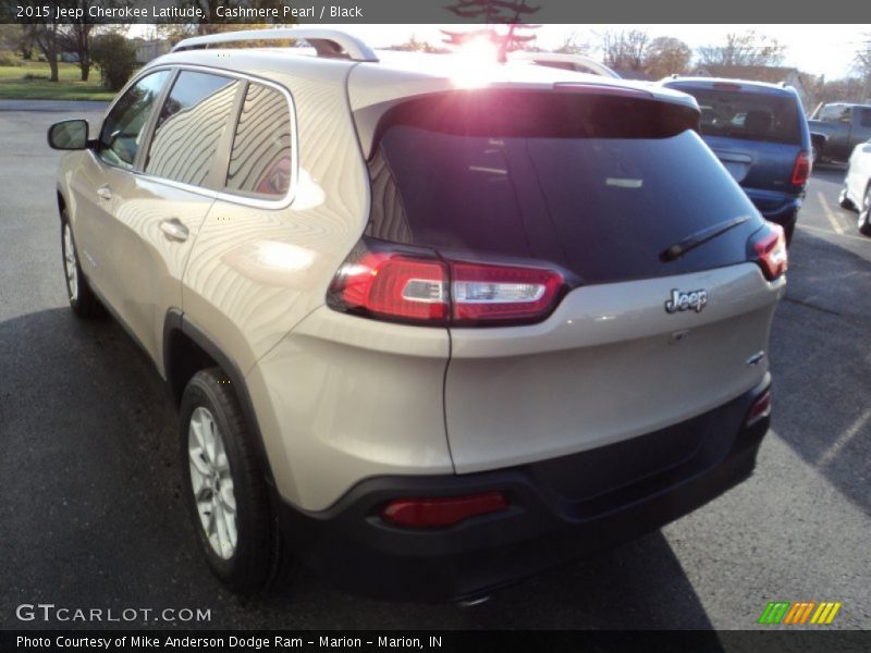 Cashmere Pearl / Black 2015 Jeep Cherokee Latitude