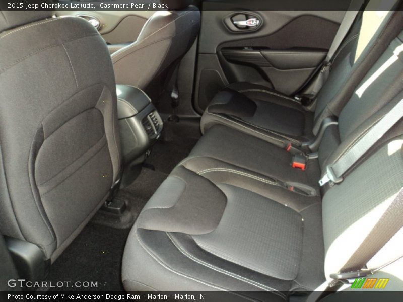 Cashmere Pearl / Black 2015 Jeep Cherokee Latitude