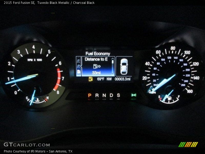 Tuxedo Black Metallic / Charcoal Black 2015 Ford Fusion SE