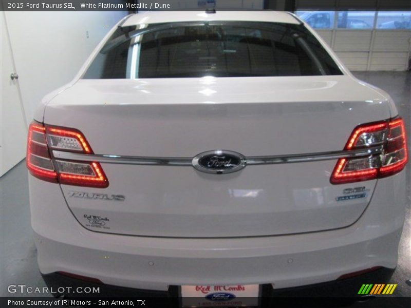 White Platinum Metallic / Dune 2015 Ford Taurus SEL