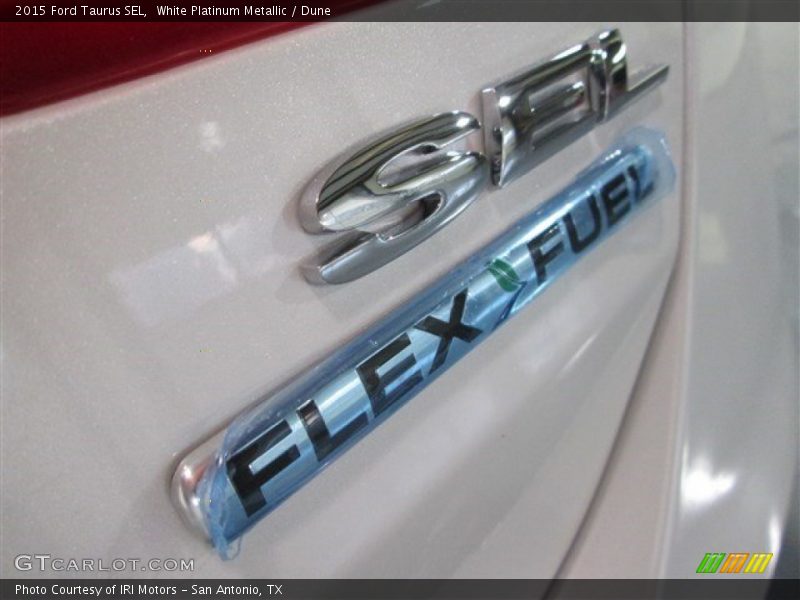White Platinum Metallic / Dune 2015 Ford Taurus SEL