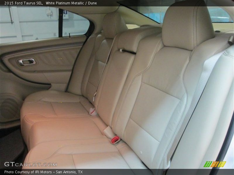 White Platinum Metallic / Dune 2015 Ford Taurus SEL