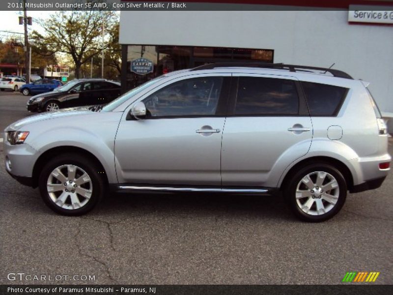 Cool Silver Metallic / Black 2011 Mitsubishi Outlander SE AWD