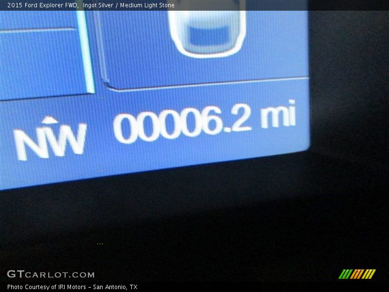 Ingot Silver / Medium Light Stone 2015 Ford Explorer FWD