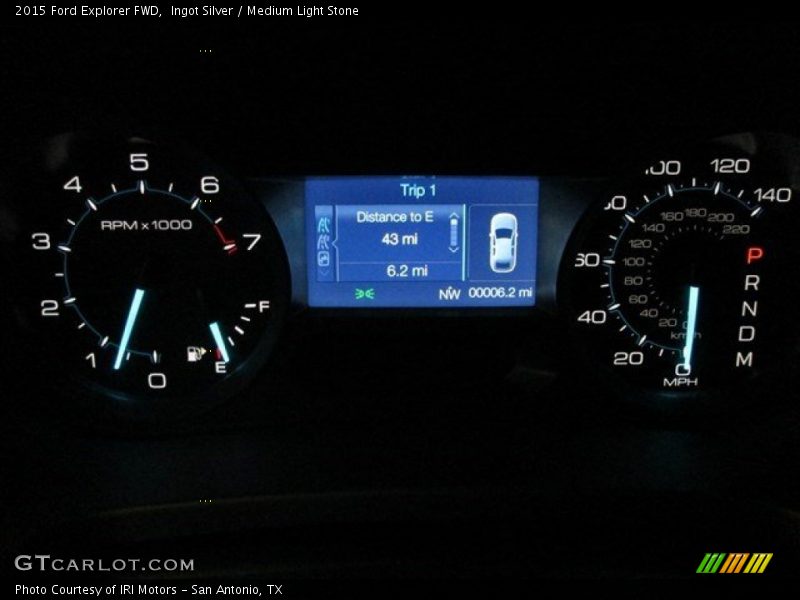 Ingot Silver / Medium Light Stone 2015 Ford Explorer FWD