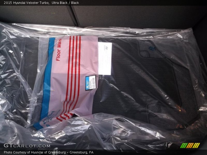 Ultra Black / Black 2015 Hyundai Veloster Turbo