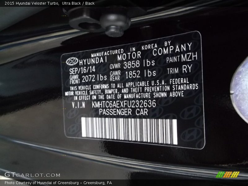 Ultra Black / Black 2015 Hyundai Veloster Turbo