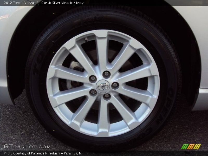 Classic Silver Metallic / Ivory 2012 Toyota Venza LE