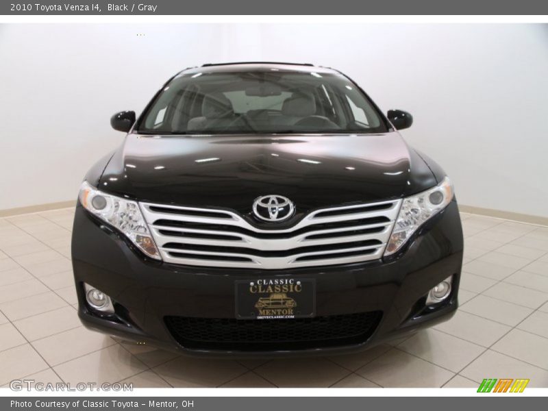 Black / Gray 2010 Toyota Venza I4