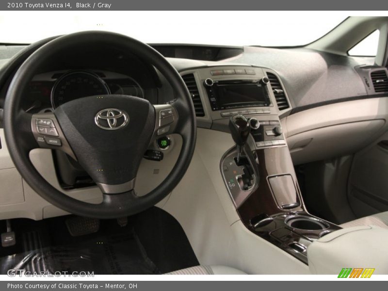 Black / Gray 2010 Toyota Venza I4