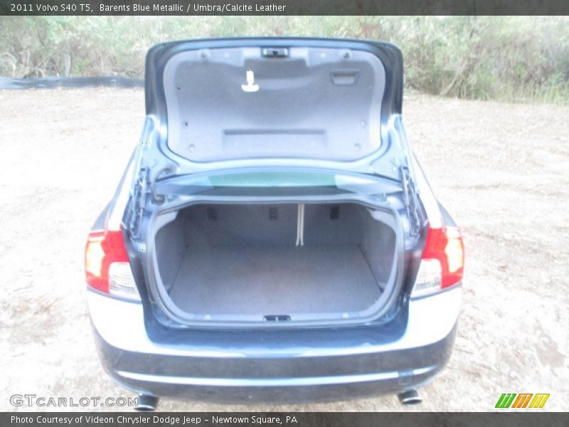 Barents Blue Metallic / Umbra/Calcite Leather 2011 Volvo S40 T5