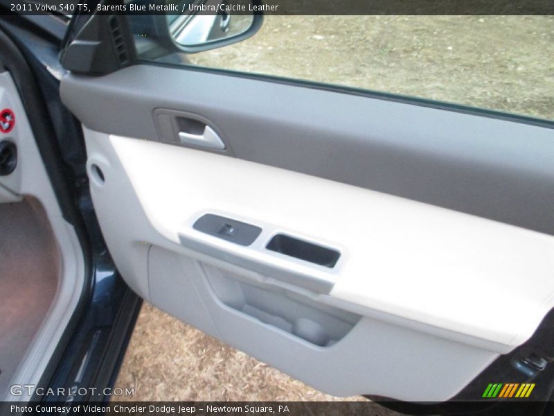 Barents Blue Metallic / Umbra/Calcite Leather 2011 Volvo S40 T5