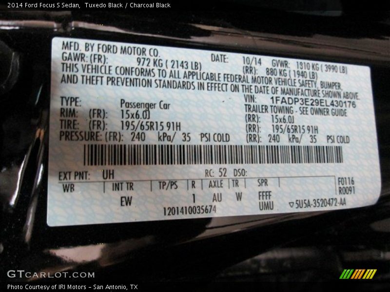 Tuxedo Black / Charcoal Black 2014 Ford Focus S Sedan