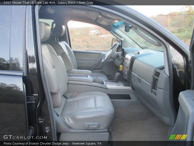 Galaxy Black / Steel Gray 2007 Nissan Titan LE Crew Cab 4x4