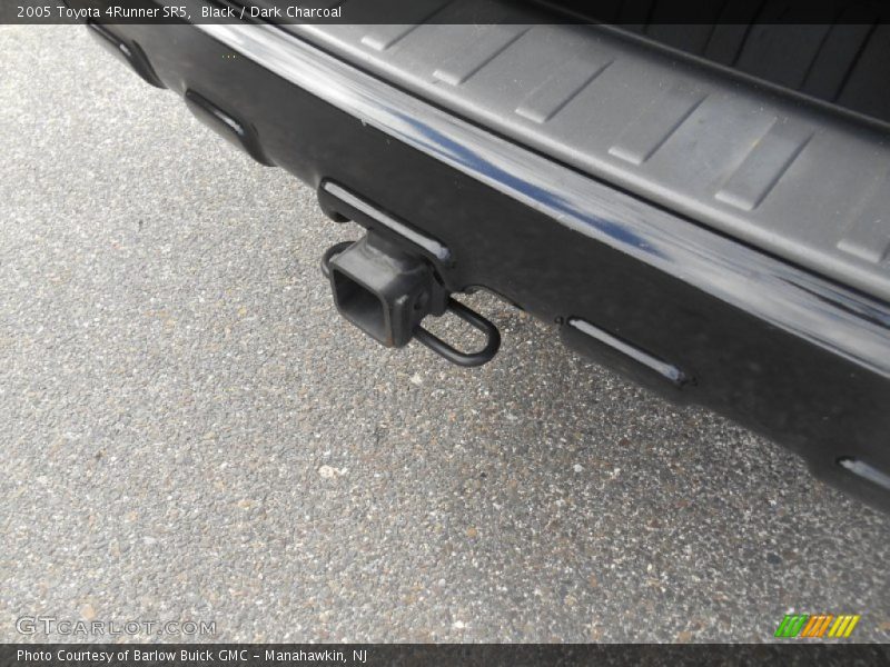 Black / Dark Charcoal 2005 Toyota 4Runner SR5