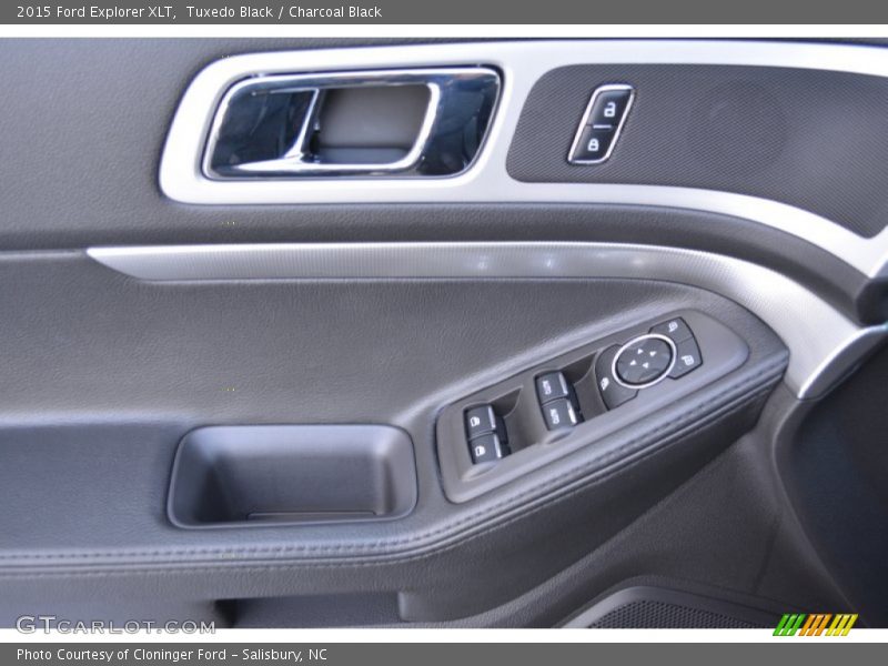 Tuxedo Black / Charcoal Black 2015 Ford Explorer XLT