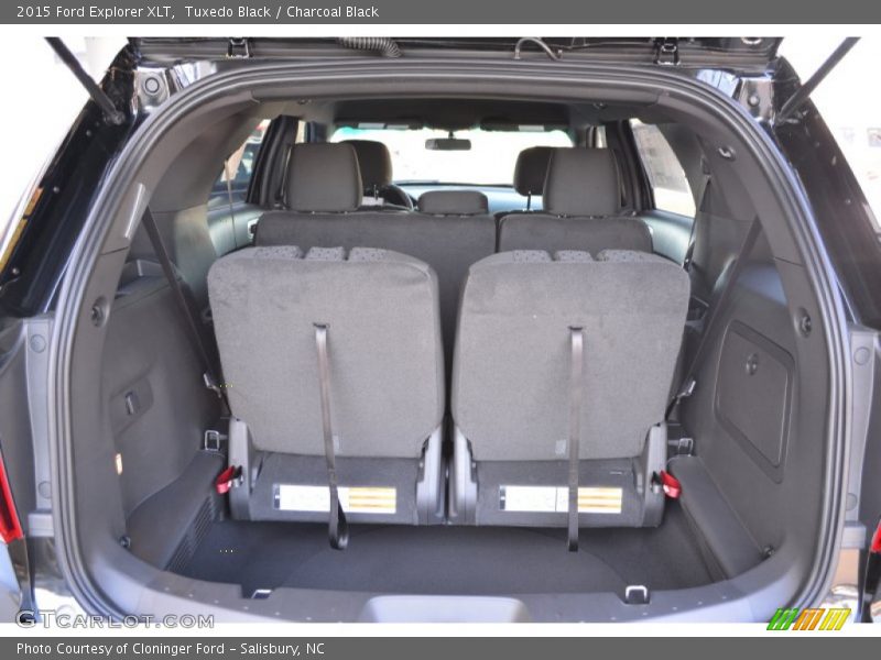 Tuxedo Black / Charcoal Black 2015 Ford Explorer XLT
