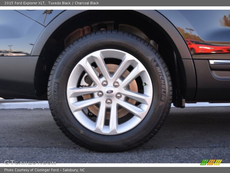 Tuxedo Black / Charcoal Black 2015 Ford Explorer XLT