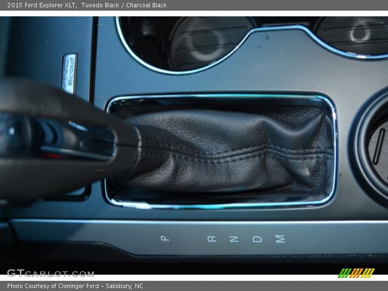 Tuxedo Black / Charcoal Black 2015 Ford Explorer XLT