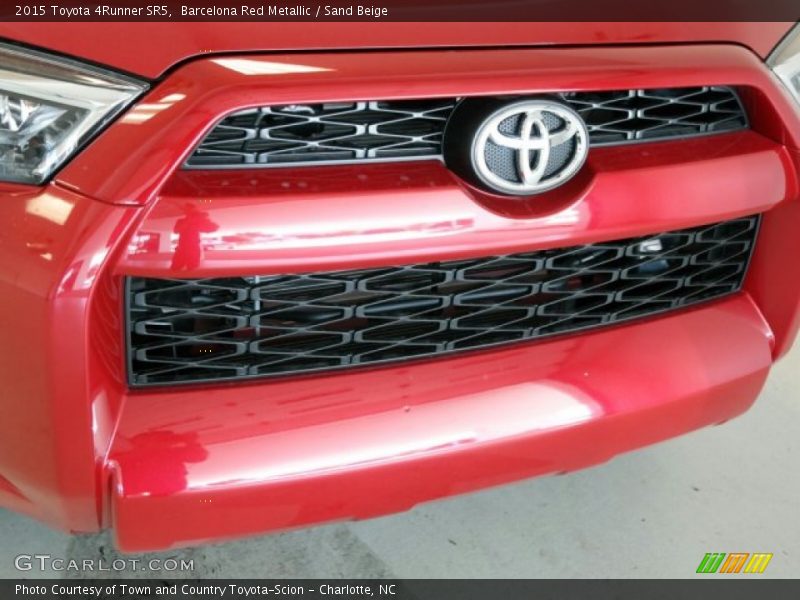 Barcelona Red Metallic / Sand Beige 2015 Toyota 4Runner SR5